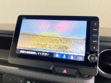 【バックカメラ】リバースにするだけで映ります、後方の安全確認や、狭い駐車場での車庫入れ、雨の日や夜間など視界の悪い時に便利です!安全にバックする為には欠かせない装備です。