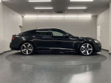 ドイツ本国Audi AGが認定する資格を有するメカニックが納車前の点検からアフターサービス迄サポート致します。