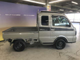 エンジンルーム、室内、クリーニング済みです。厳選したお車を屋内展示場にて展示中☆車両品質には自信がございます!ぜひ一度ご来店ください!!