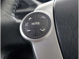 ステアリングスイッチ付き。前方から目を離すことなく操作することが可能です。