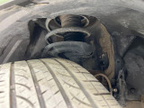 お車を安心してお乗りいただく為には、足回りの定期点検が欠かせません。サービスサポート(有償保証)では無料点検もご提供しており、安心のカーライフをお過ごしいただけるサポート体制が整っています。
