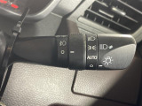 【オートライト(AUTO)】外の明るさをシステムが感知して、自動でヘッドライトが点灯します!ヘッドライトをつけ忘れを防ぐ便利機能です。