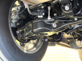 お車を安心してお乗りいただく為には、足回りの定期点検が欠かせません。サービスサポート(有償保証)では無料点検もご提供しており、安心のカーライフをお過ごしいただけるサポート体制が整っています。