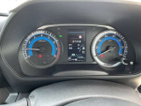 視認性の高いメーターで運転情報を的確に把握できます!
