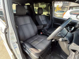 12万キロのわりには全体的にキレイなお車です!きっと大切に乗られてたんでしょうね(^^)v
