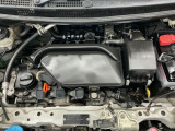 技術が詰まったエンジンルームもご覧の通りピカピカにクリーニング済みです。