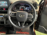 今お乗りのお車の価値が気になる方は、お気軽にお声がけください。査定士の資格を持ったスタッフが、丁寧に査定いたします