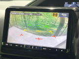 【バックカメラ】駐車時に後方がリアルタイム映像で確認できます。大型商業施設や立体駐車場での駐車時や、夜間のバック時に大活躍!運転スキルに関わらず、今や必須となった装備のひとつです!