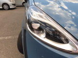 LEDヘッドライトです!暗くなった時に明るく照らしてくれるので安心して運転していただけます☆