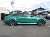 新車登録から5年目まで、最長4年間の走行距離無制限保証をご用意。ご購入後も安心が長く続きます。