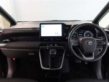 高いホールド性で運転姿勢が安定します。長距離ドライブでも疲れにくいのが魅力です。快適なドライビングライフをお送りください♪