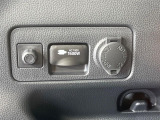 【アクセサリーコンセント】キャンプやスポーツ、アウトドアでのアクティビティはもちろん、災害・停電の際に助けにもなるAC100Vコンセントを装備♪ケータイやタブレット、ゲーム機器の充電にも♪