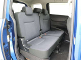 当社でご購入していただいた全ての車両はご納車前に、しっかり点検・整備してからのご納車になります。点検部位はエンジンオイル交換・ワイパーゴム・ブレーキ点検・調整・その他を確認の上ご納車致します。
