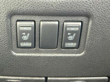 冬場のシートは冷たいので「ヒヤッ」として嫌ですよね!このお車はシートが温かくなる「シートヒーター」機能付。冬も快適にドライブが楽しめますよ!