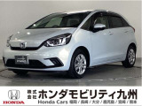ガソリン車のフィット HOMEです。スマートキー、オートエアコン等の快適装備に加え、ホンダセンシングを搭載した1台です。