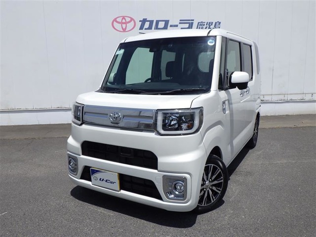トヨタ ピクシスメガ 