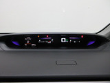 視認性、認識性にこだわった、カラー液晶メーターを採用。速度は読み取りやすいよう数字で大きく表示します。