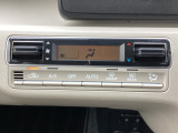 自動調整してくれるオートエアコンを装備!