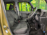 運転席シート廻りは使用感も少なく、良好な状態となっています。丁寧に使われていたことがよくわかりますね。