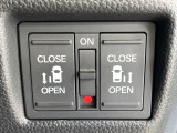 【両側パワースライドドア】スマートキーや運転席のスイッチで後席両側スライドドアの開閉が可能♪電動だから力を入れてドアを開ける必要が無く、小さなお子様でも簡単に開け閉めでき快適です♪