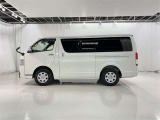 スライドドア開口部が広く荷物の出し入れがスムーズにできます。
