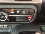 【シートヒーター】スイッチを押せば、座面と背もたれで体を温めてくれます♪(運転席のみ)