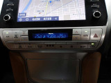 車内の温度管理に便利なオートエアコン☆
