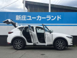 走りにこだわりながら、収納力も持ち合わせた快速ステーションワゴン!