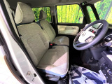 運転席シート廻りは使用感も少なく、良好な状態となっています。丁寧に使われていたことがよくわかりますね。