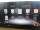 NissanConnectナビは機能充実で使いやすいです。12セグTV対応です。