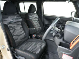 運転席のスペースはゆったりしていて、視界も広く確保されているので普段の運転からロングドライブまで快適です。