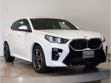 BMWのダイナミック且つエモーショナルなスタイルを印象付けるキャラクターライン(プレスライン)眺めているだけで溜め息の出る美しさです☆