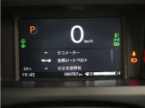 7インチの液晶メーターで、速度表示やHonda SENSING作動表示などを、分かりやすく表示 見やすさを追求したメーターです。