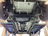 下回り(マフラー側)のお写真です★ 下回りの錆止めと共に、年1回の施工目安のマフラー防錆で毎年メンテナンスすると長持ちします(^O^)