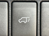 【パワーバックドア】スマートキーや運転席のボタンを押すだけでリアゲートが自動で開閉します!荷物を持っている時や、高い位置にあるバックドアを閉める際に便利な機能です♪