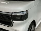 LEDヘッドライトは、点灯の瞬間から最大光量を発揮し、突然暗くなるトンネルなどでの安定感を高めます。