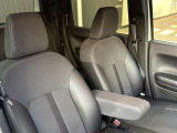 お車をお探しのお客様、ご購入までの流れや疑問点など一つ一つ丁寧にご説明させていただきます。 お客様にご納得頂ける一台を一緒にお探しいたしますので、当店へ是非どうぞ!