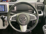 【純正革巻きステアリング】上質な革を使用することで、手にしっかり馴染みとても運転しやすいハンドルです♪