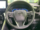 【純正革巻きステアリング】上質な革を使用することで、手にしっかり馴染みとても運転しやすいハンドルです♪