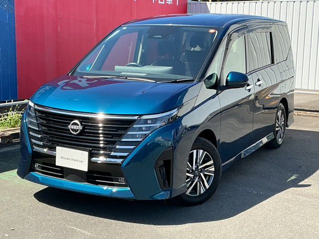 セレナ 1.4 e-POWER ハイウェイスターV 