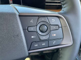 ステアリングスイッチも付いておりますので、運転中でもハンズフリー通話など可能です。