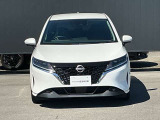 コンパクトなボディサイズです。優れたデザイン性ながら小回りの利くコンパクトボディで、運転しやすいですよ!!