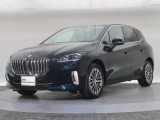 BMWのお車は、走行の安定性とコーナリングの良さを追求し、思い通りにハンドルの操作可能です。試乗車もご用意しておりますので、ぜひ&ldquo;駆け抜ける歓びをご体感ください!