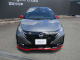 LEDヘッドライトは、本当に明るくて安全です。暗い夜道からお客様を守ってくれます。運転しやすいですし、黄色いハロゲンライトと見比べてください。