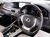 ★使いやすさや安全性を追求したステアリング周り!高級車ゆえにスイッチ類が多いのも特徴ですね!考え尽くされた配置ですぐに使いこなす事が出来ますのでご安心下さい!是非、体感してみて下さい!!