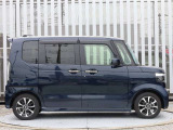 当店の中古車販売は、安心してご購入いただくために、ご契約、ご納車を含め当店にご来店いただけるお客様にお願いしております。