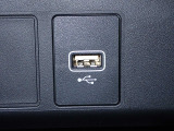 USBをさすことができます!現代的な装備!!