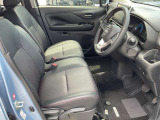 運転席も広々、ドライブも楽しめますね♪実際お座りいただくのが、分かりやすいと思います。お気軽にご来店ください!