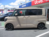 この車は、日産でご案内している高品質宣言車で、安心と満足のカーライフ宣言車です。入念なクリーニングはもちろん、安心していただけるよう、決められた整備内容や充実した保証内容でカーライフをサポートします