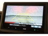 バックカメラが装備されており、後方の安全確認はもちろんのこと狭い場所での駐車や雨の日・夜間など視界の悪いコンディションでのストレスの軽減にもなります!